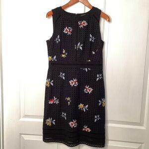 Ann Taylor black sleeveless floral eyelet dress lined knee length back zip